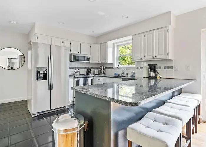 Blackberry - Private Home With Jacuzzi Year-Around